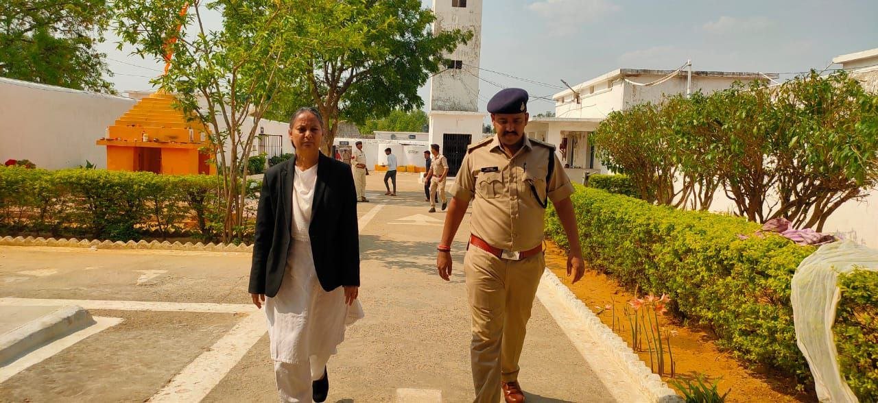 सूरजपुर जिला जेल में कानूनी जागरूकता कार्यक्रम व व्यवस्थाओं का निरीक्षण